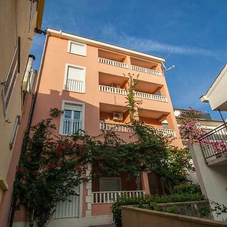 Apartments Knezovic Gradac  Eksteriør bilde