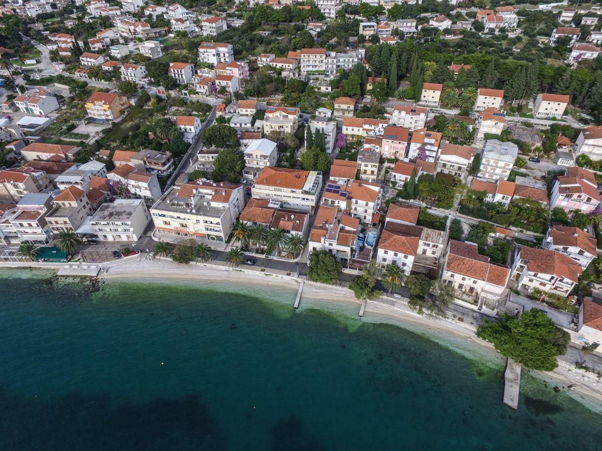 Apartments Knezovic Gradac  Eksteriør bilde