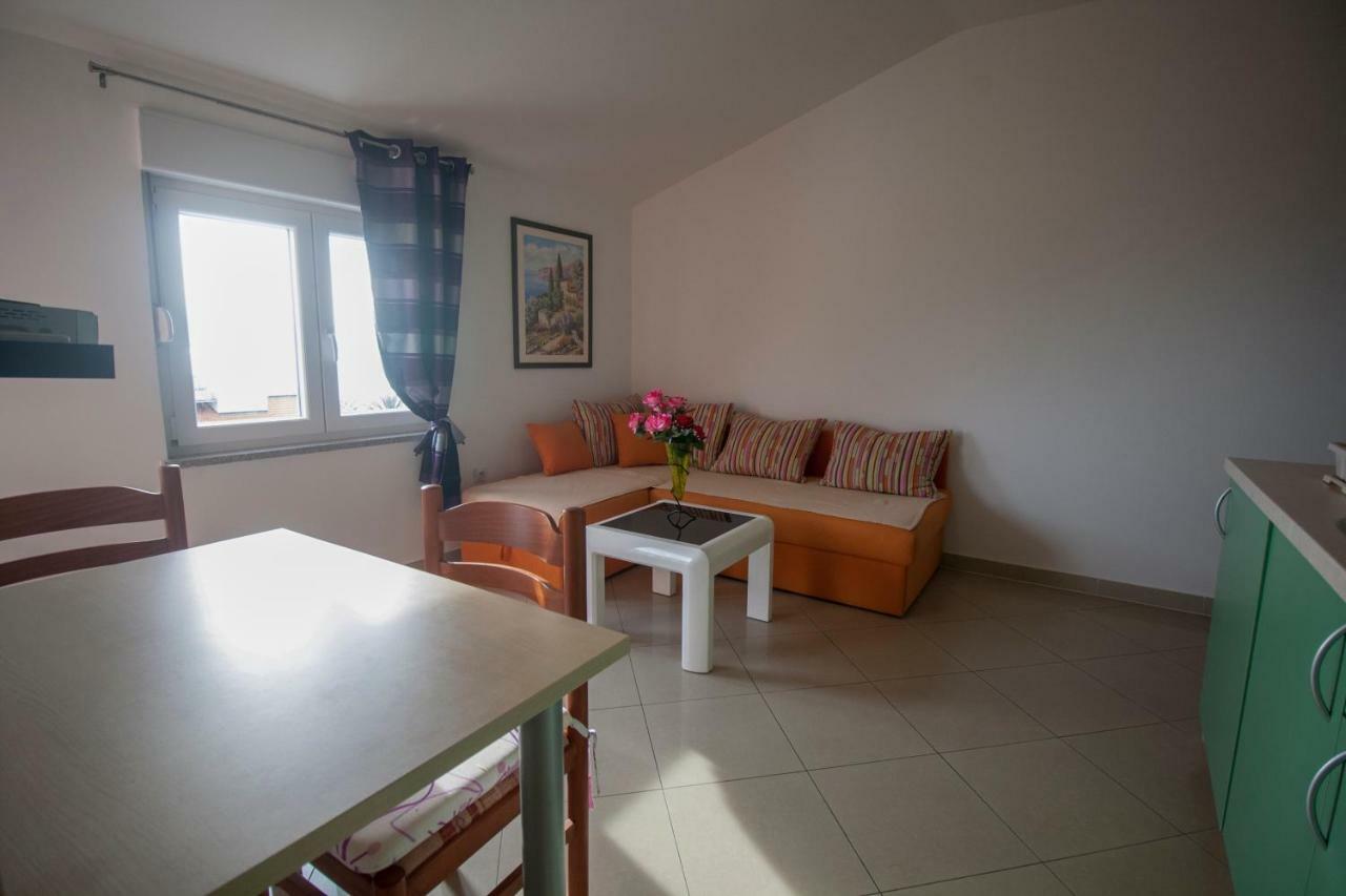 Apartments Knezovic Gradac  Eksteriør bilde