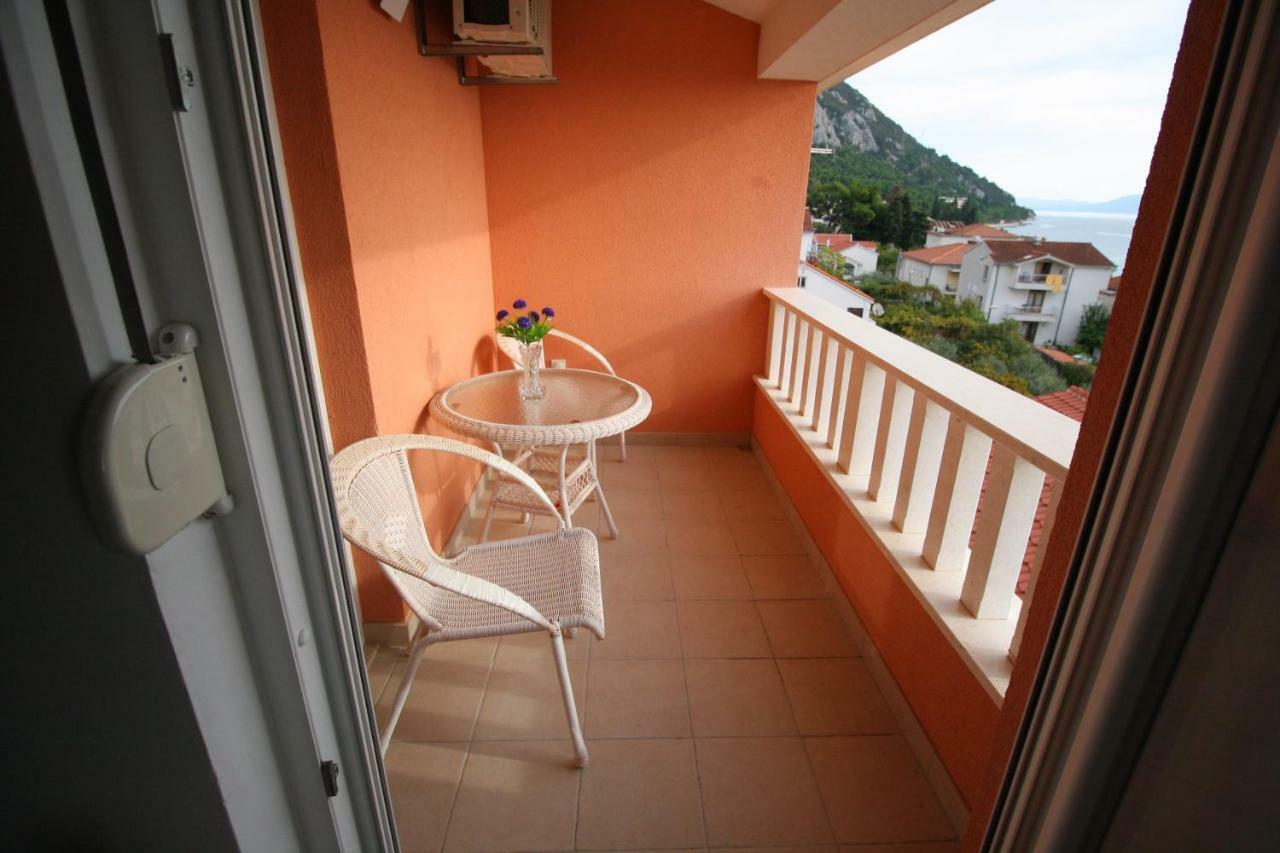 Apartments Knezovic Gradac  Eksteriør bilde